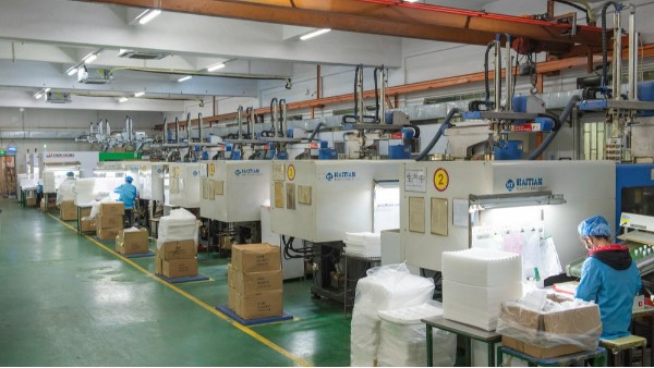 探頭插座外殼塑膠模具開模注塑難點