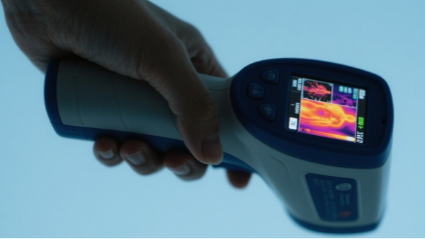 醫(yī)療領(lǐng)域革新應(yīng)用:紅外熱成像儀助力無創(chuàng)體溫與炎癥監(jiān)測